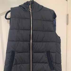 Zara Men’s navy vest
